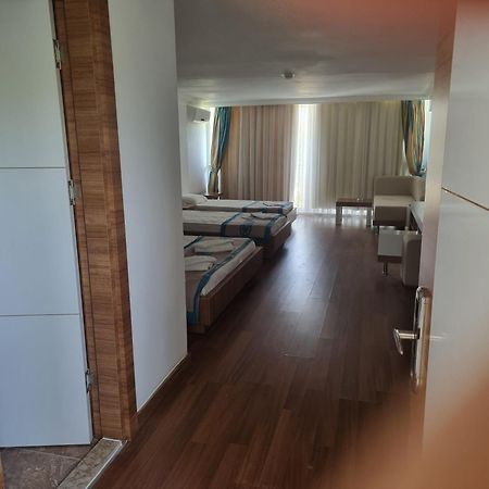 סייד Luca Beach Hotel מראה חיצוני תמונה