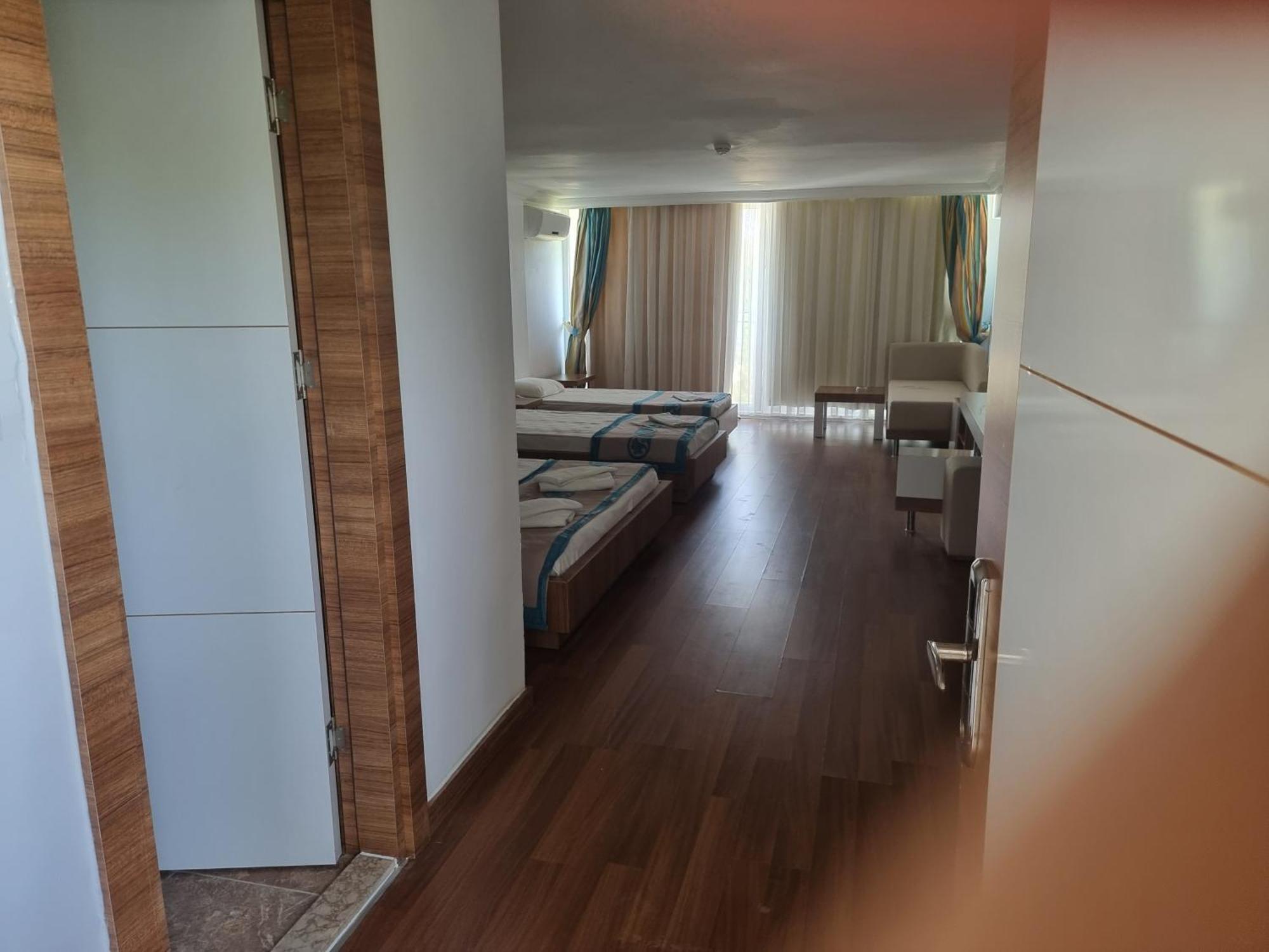 סייד Luca Beach Hotel מראה חיצוני תמונה